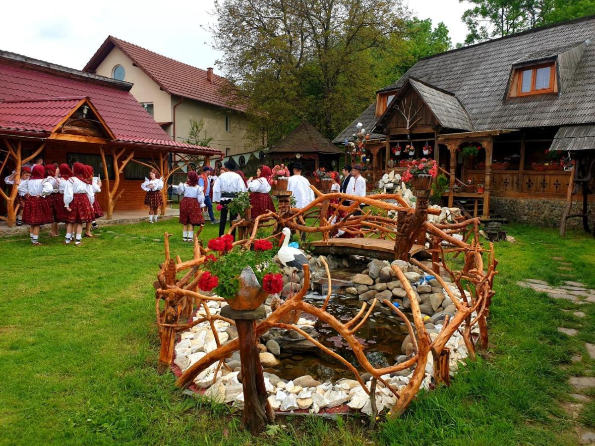 Pensiunea Rustic Oncesti Bagian luar foto