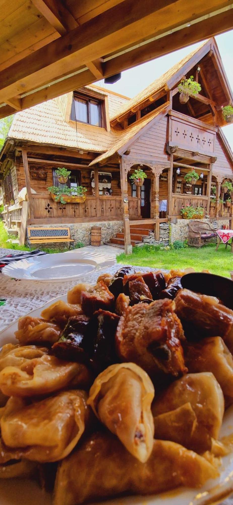 Pensiunea Rustic Oncesti Bagian luar foto